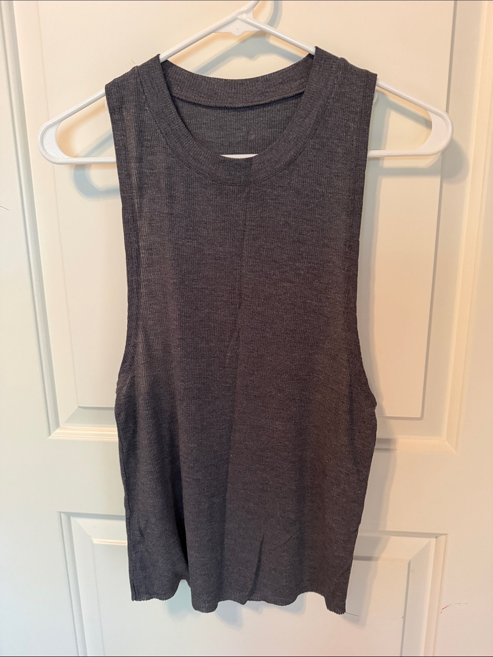 Alo Muscle Tank Top - Charcoal Gray